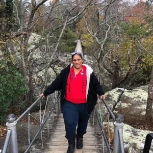 Meet your Posher, Myrna